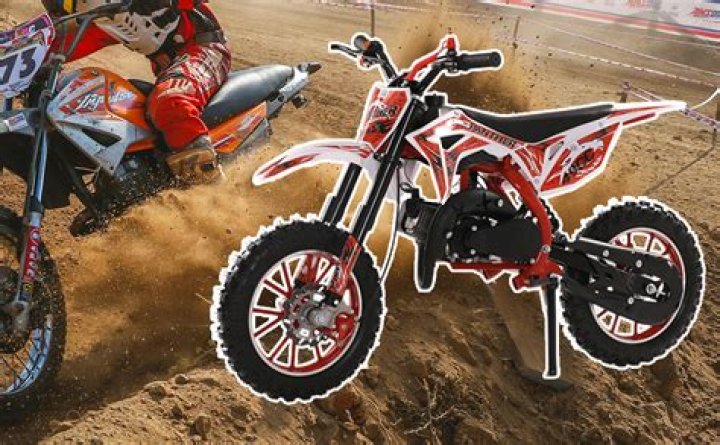 Are dirt bikes faster than quads?