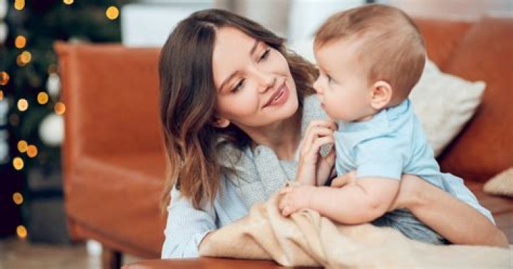 Are early talkers smarter?
