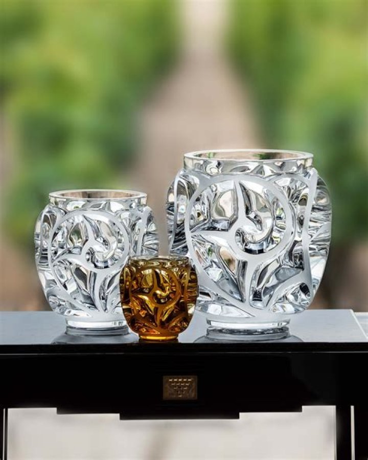 Are lalique pieces always signed?