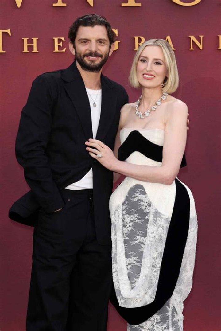 Are laura carmichael and michael fox still together?