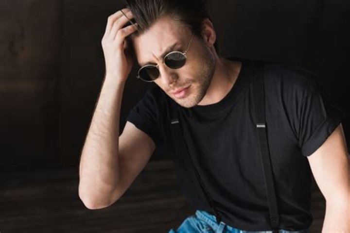 Are suspenders bad for your back?