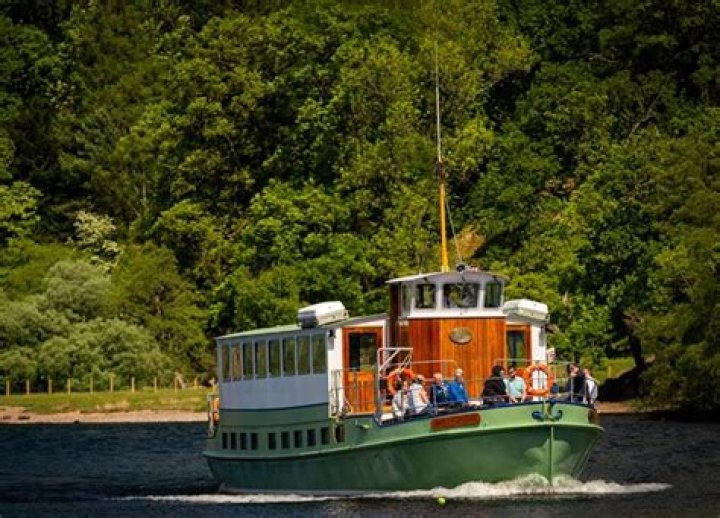 Are ullswater steamers open?