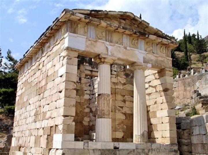 Athenian treasury at delphi?