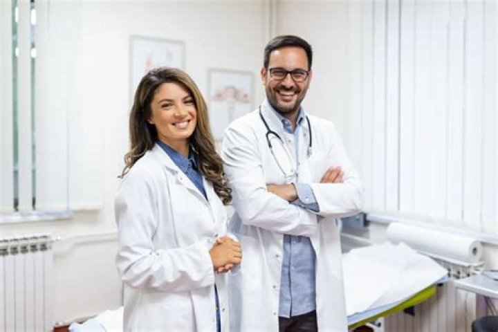 Can a nurse practitioner open a clinic?