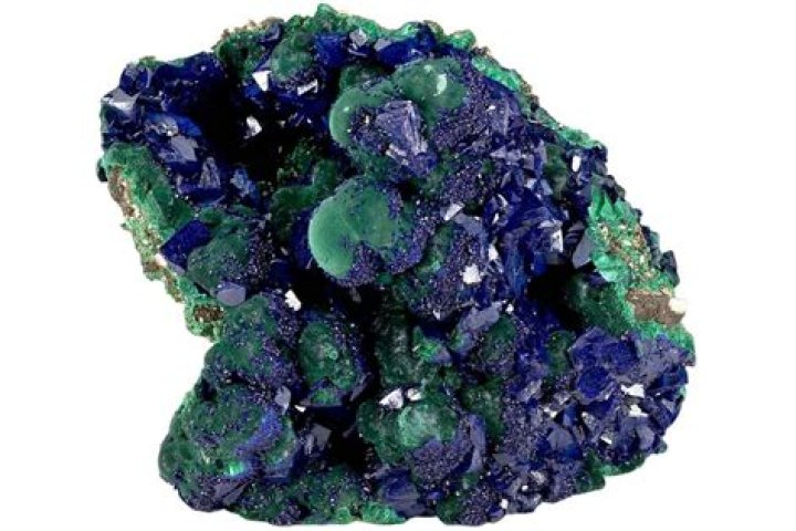 Can azurite be cleansed in water?