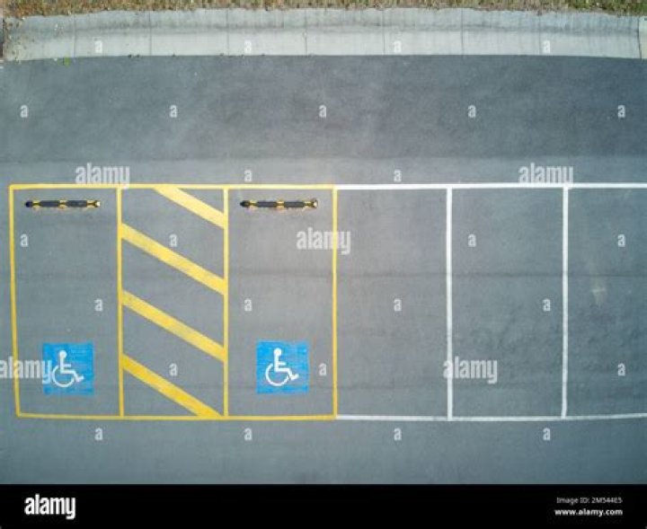 Can disabled park on double yellow lines?