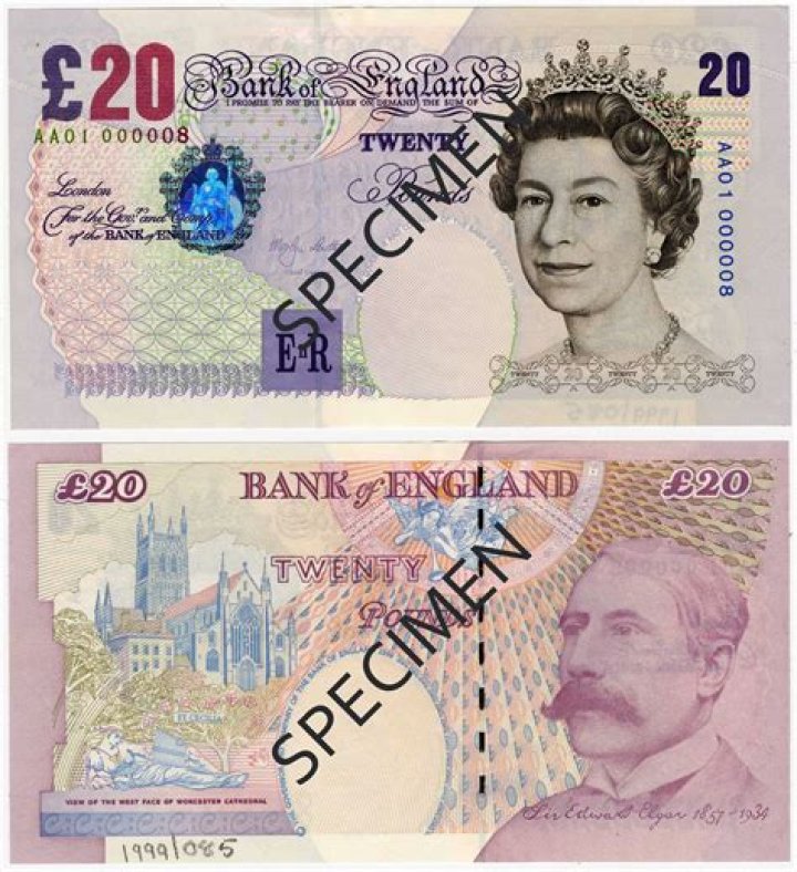 Can old twenty pound notes still be used?