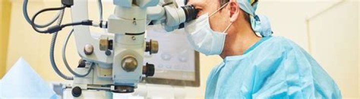 Can optometrists perform surgery?
