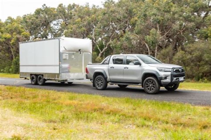 Can red p platers tow a trailer vic?