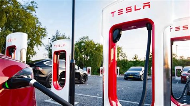 Can tesla superchargers be used by other cars?
