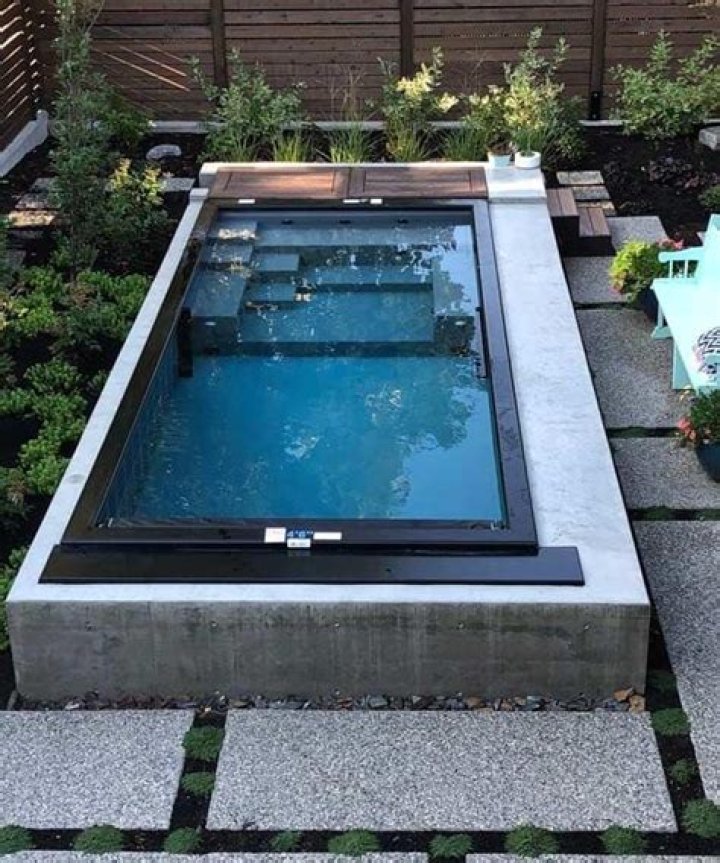 Can you bury a shipping container pool?
