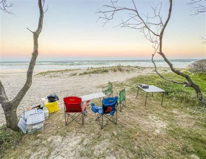 Can you buy ice on fraser island?