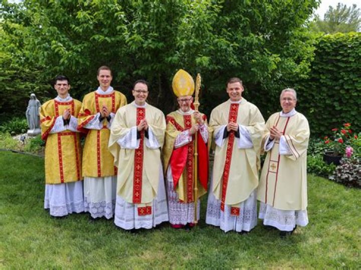 Could catholic priests ever marry?