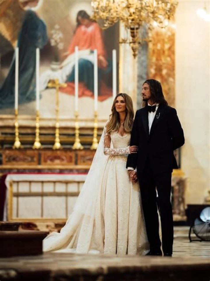 Did delta goodrem have cancer?