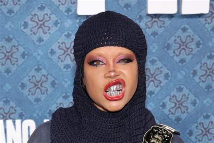 Did erykah badu go to college?