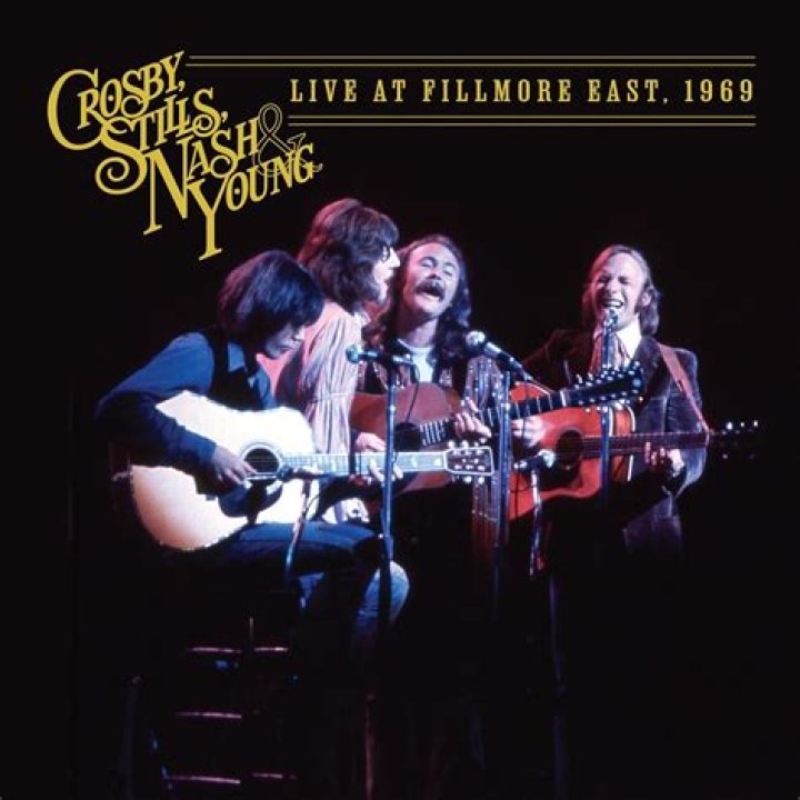 Did neil young play with csny at woodstock?