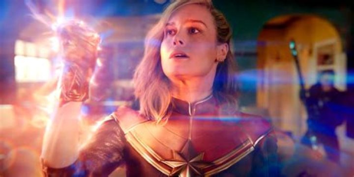 Did rogue steal captain marvel's powers?