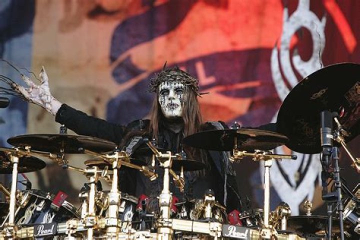 Did the drummer of slipknot died?