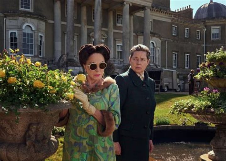 Did wallis simpson want to be queen?