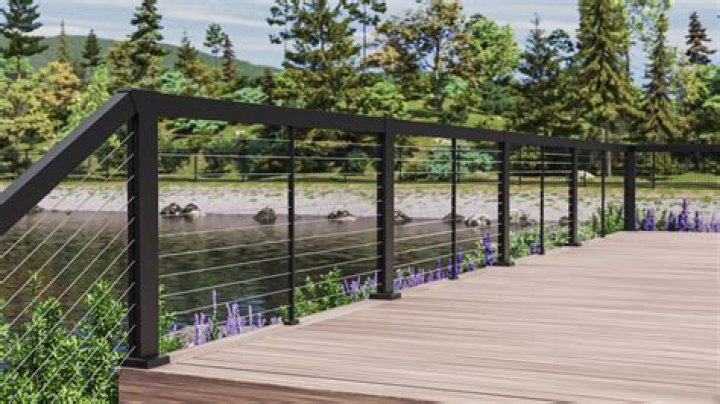 Do aluminum deck railings get hot?