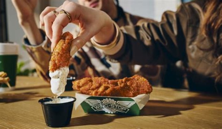 Do chicken tenders have bones?