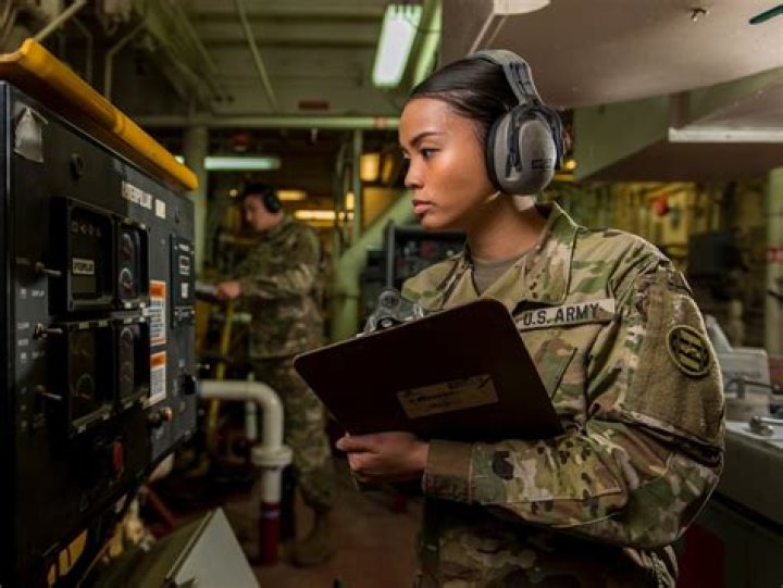 Do officers take the asvab?