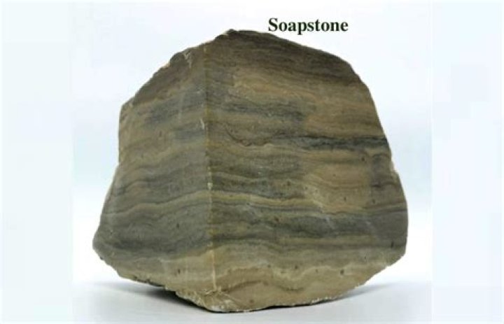 Do soapstone sinks scratch?