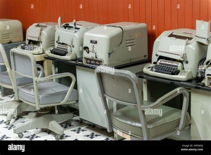 Do telex machines still exist?