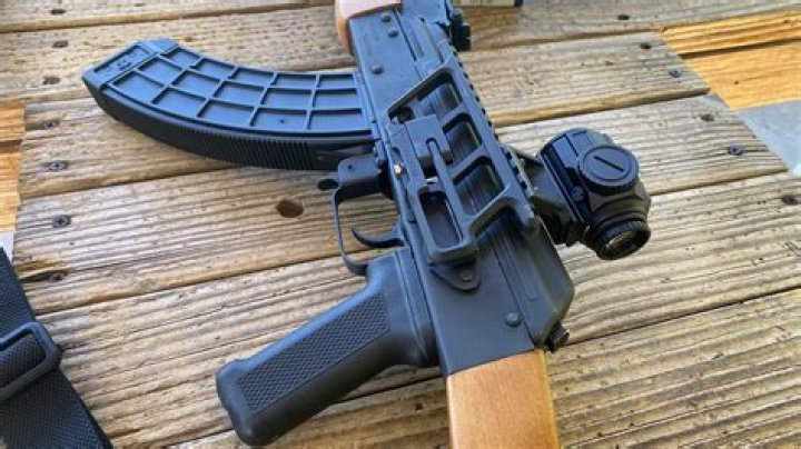 Do wasr 10 have forged trunnions?
