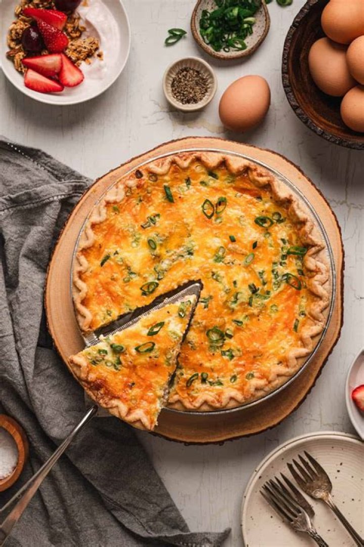 Do you cover quiche when reheating?