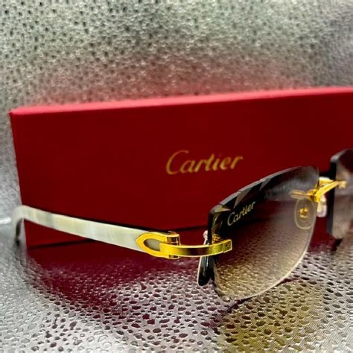 Does cartier make buffs?
