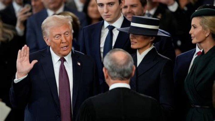 Does clueless have swearing?