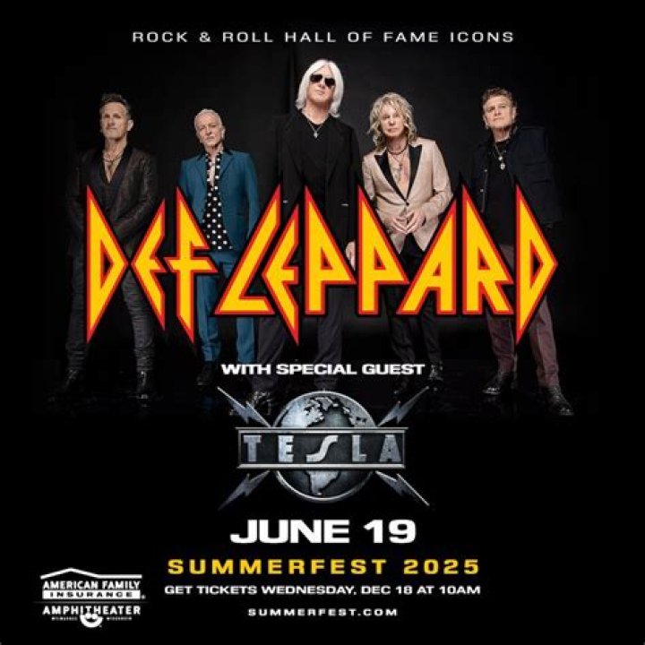 Does def leppard still tour?