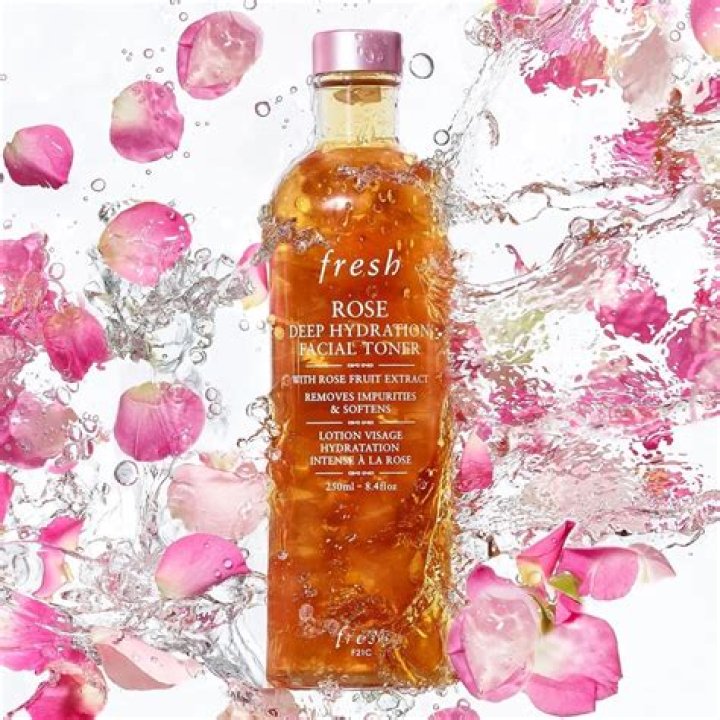 Does fresh rose toner have alcohol?