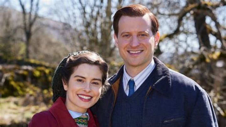 Does james herriot marry helen?