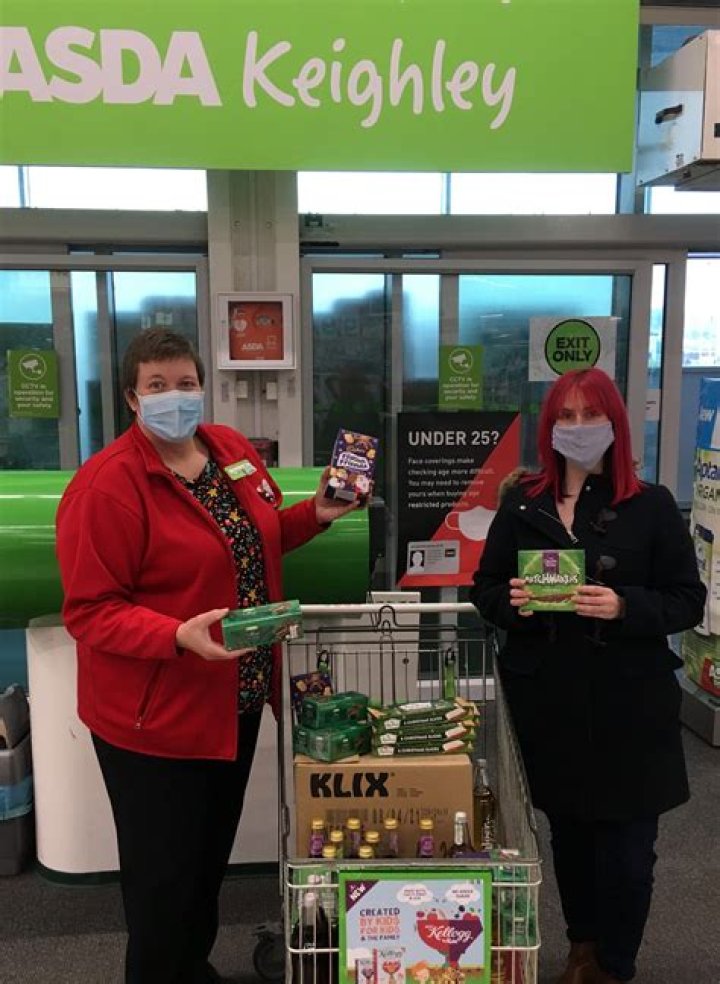 Does keighley asda have a pharmacy?