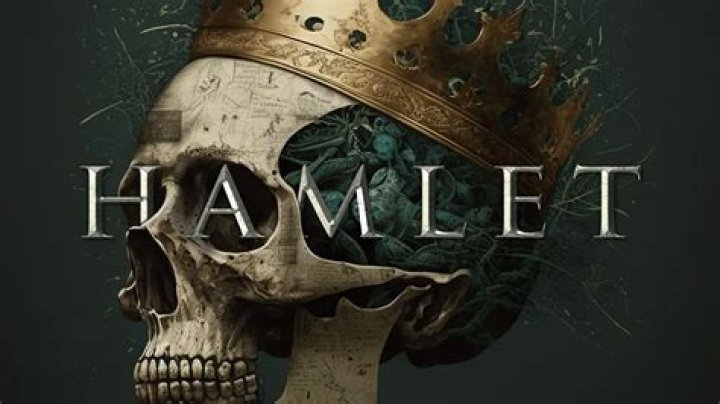 Does polonius die in hamlet?