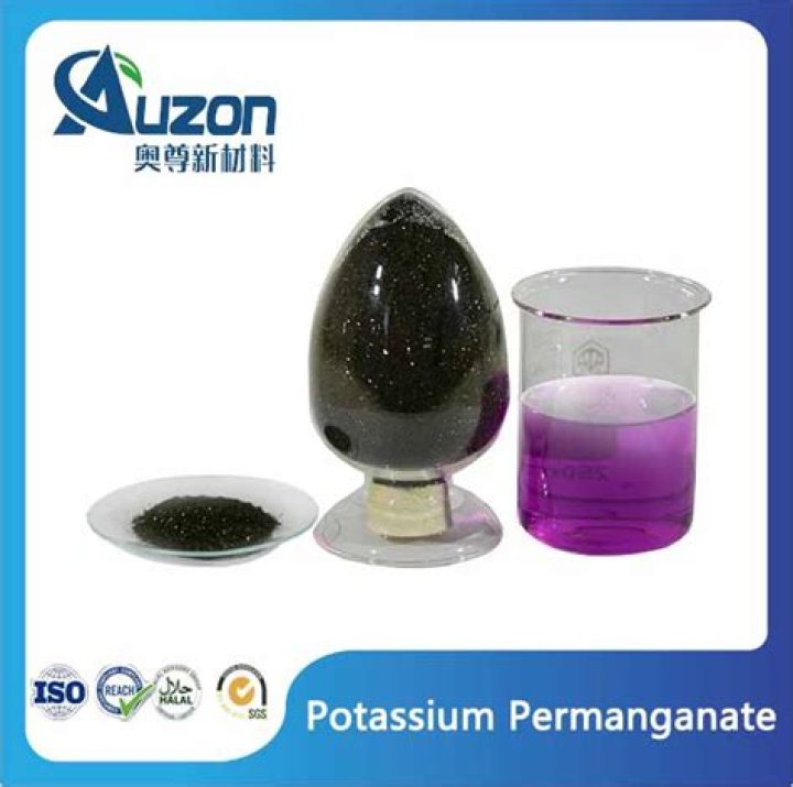 Does potassium permanganate kill flukes?