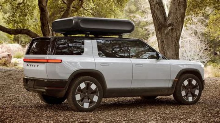 Does rivian pay well?