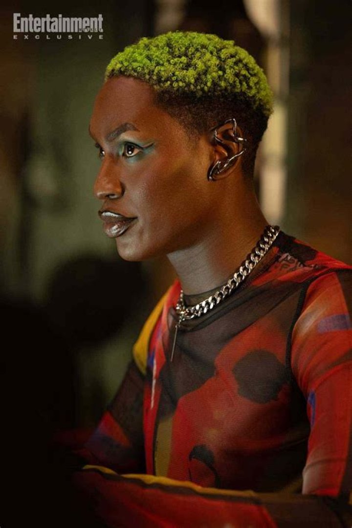 Does shea coulee win all stars?