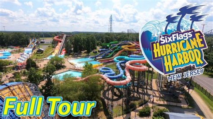 Does six flags have a water park?