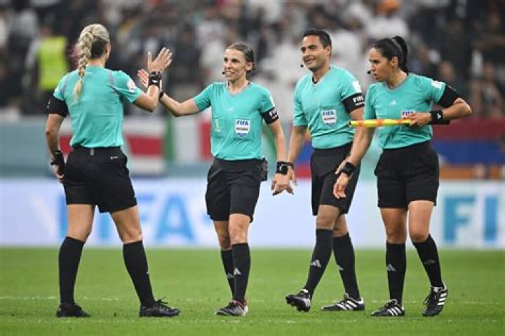 Does the nfl have female referees?