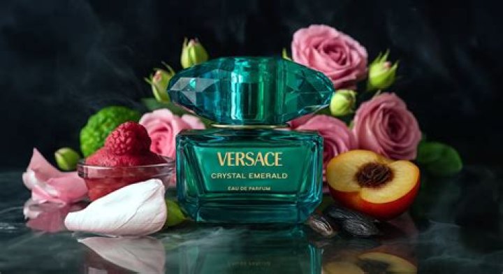 Does versace dreamer smell good?