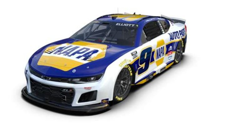 Has chase elliott won a race this year 2021?