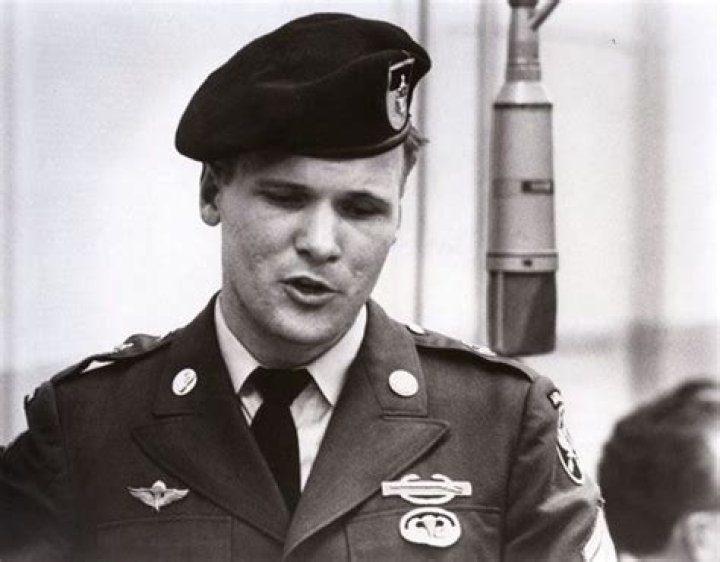 How did barry sadler die?