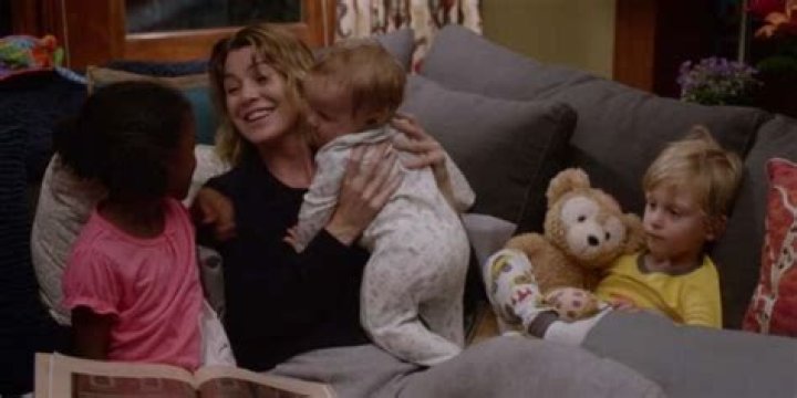 How did meredith's stepmom die?