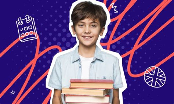 How is adelantado pronounce?