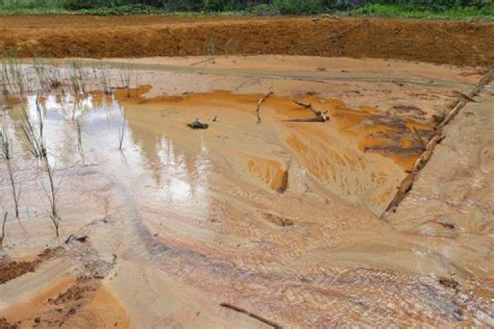 How is ochre formed?