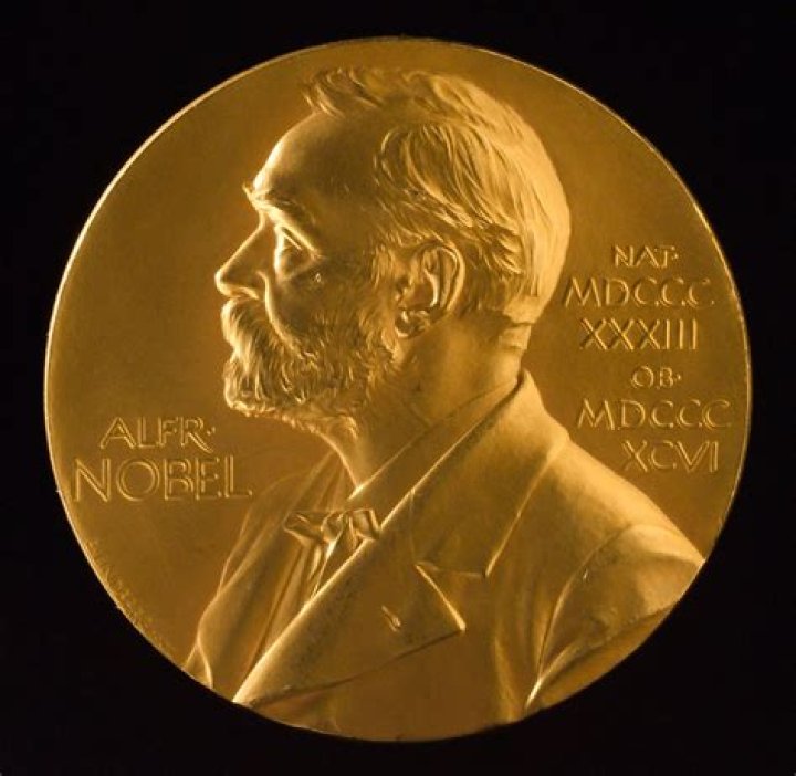 How many curie won nobel prizes?