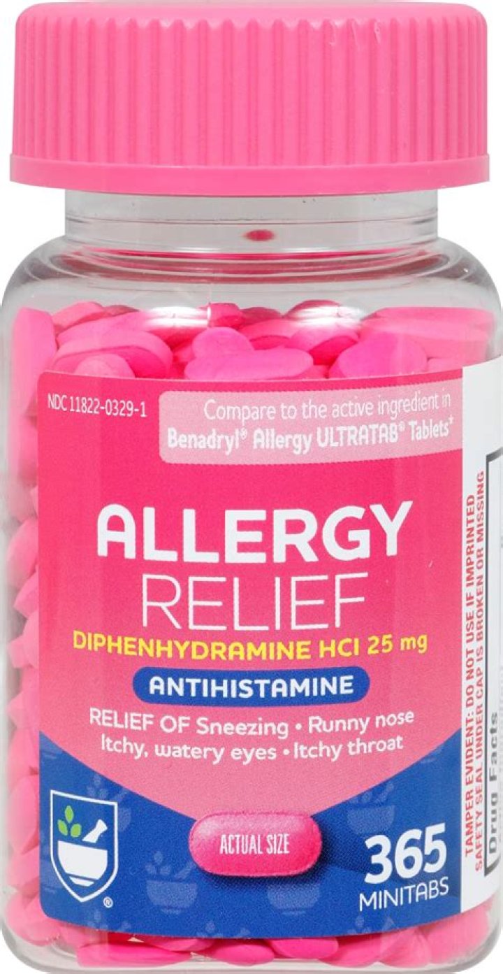 How much diphenhydramine is safe during pregnancy?